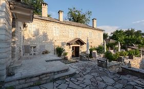 Amaryllis Luxury Guest House  4*